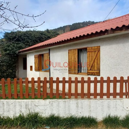 Casa de 3 habitaciones en B° Arenal - Quilquihue